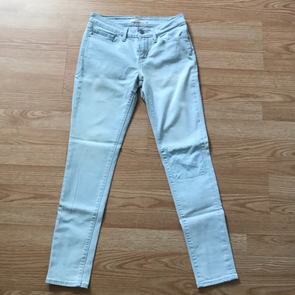 Levi’s 711 Jeans